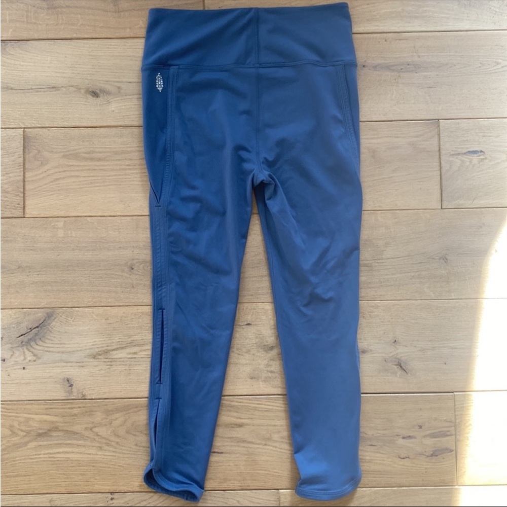 Free People High Rise Infinity Yoga Leggings - Picture 4 of 5